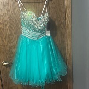Elegant Strapless Teal Dress